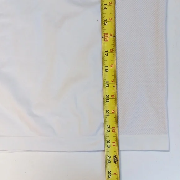 NWOT Sweaty Betty Seamless Workout White Short Sleeve Top Size XS - Picture 6 of 6
